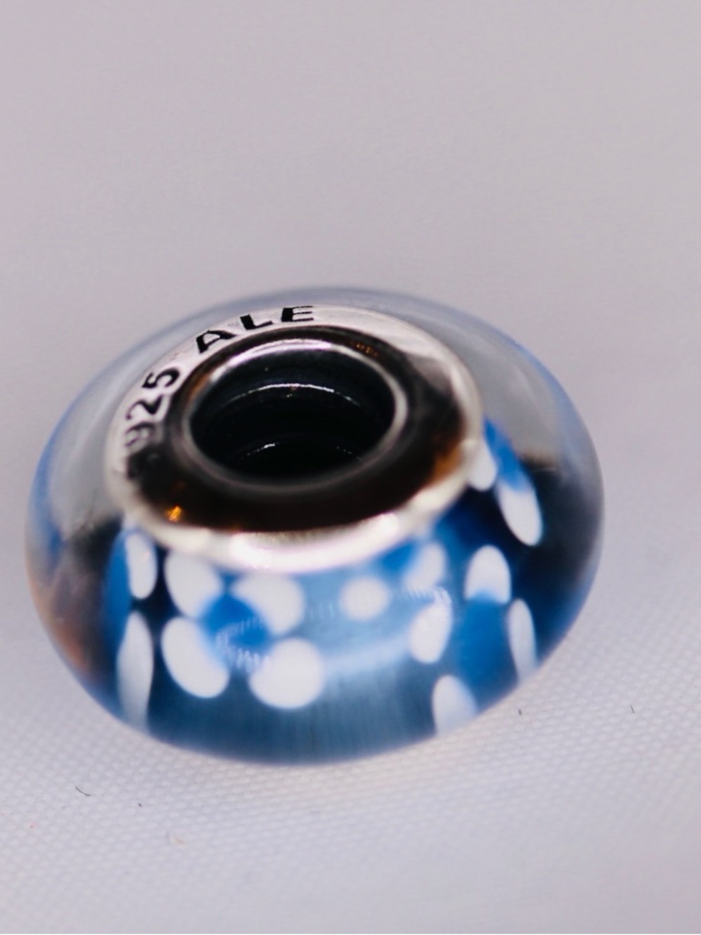 New blue and white floral glass Pandora Murano